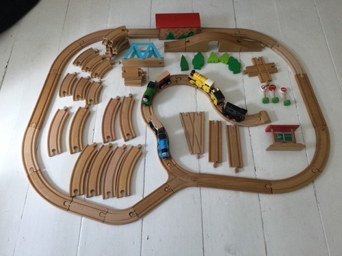 Train bundle including - train,