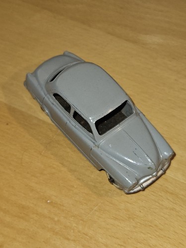 Dinky toys 24u - round,
