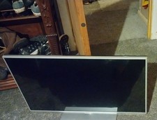 Slim panasonic smart tv - panasonic,