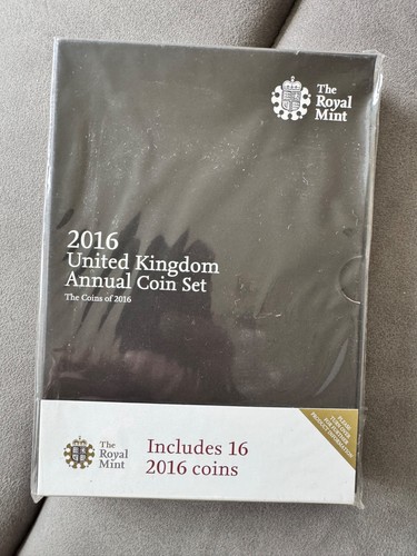 Royal mint annual - royal,