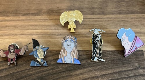 Discworld collectible pin - discworld,