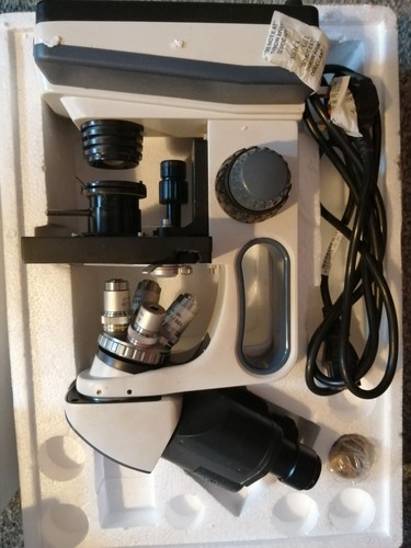 Microscope
