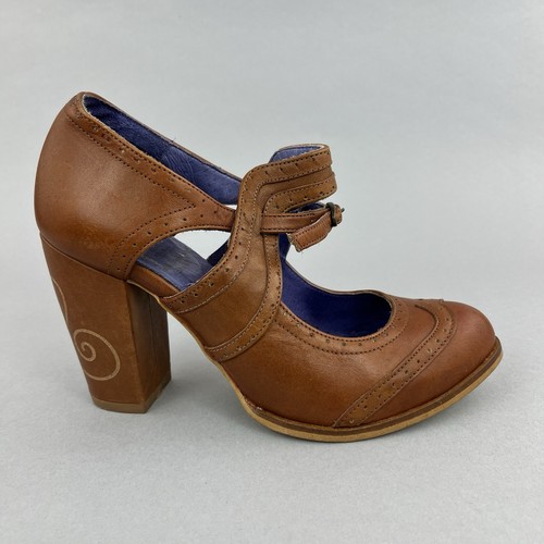 Red dead brown - brown, mary