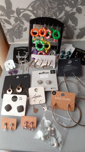Job lot earrings new - of,