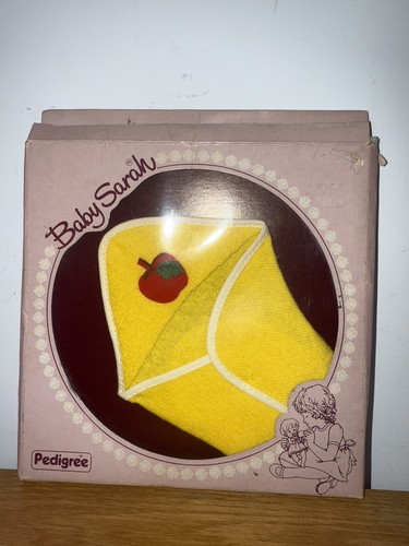 Vintage baby sarah pedigree - vintage,