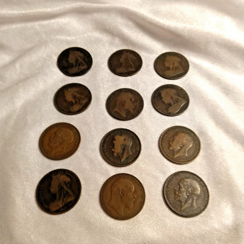 Assorted copper pennies - copper,