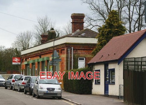 Photo kenley railway station - railway,