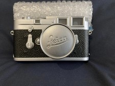 Leica M3, Third Type - 1962, with 50mm 1:2 Summicron DR, Goggles Included