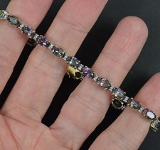 Stylish 9 Carat Gold Mystic