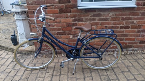 Amazing condition blue bobbin - condition,