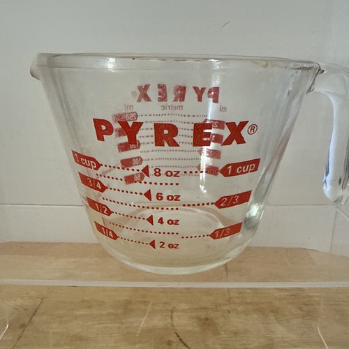 Pyrex red lettering - red,