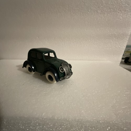 Taylor and barrett saloon car - and,