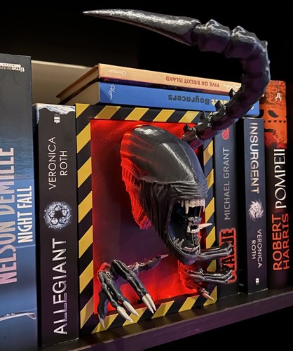 Alien xenomorph book nook led - alien,