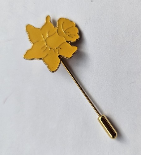 Beautiful daffodil pin brooch - beautiful,