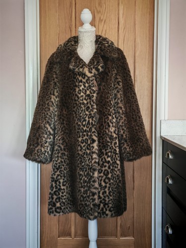 Wallis leopard print faux fur - leopard,