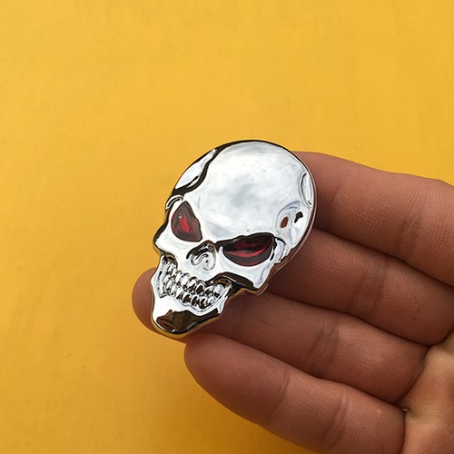 Silver metal skull bone car - 3d,