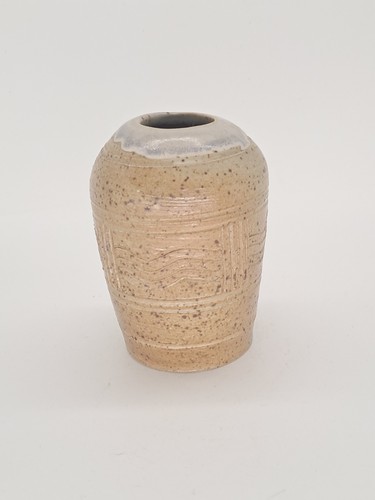 Studio pottery sculptural - studio,