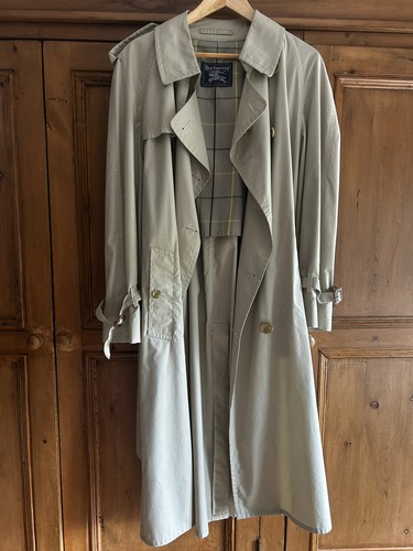 Burberry trench coat - trench,