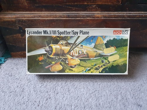 F193 frog lysander - 1:72,