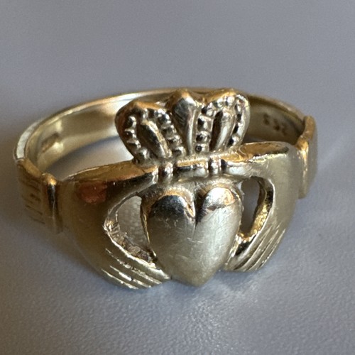 9ct yellow gold 375 claddagh - yellow,