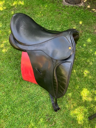 Black country medium - black,