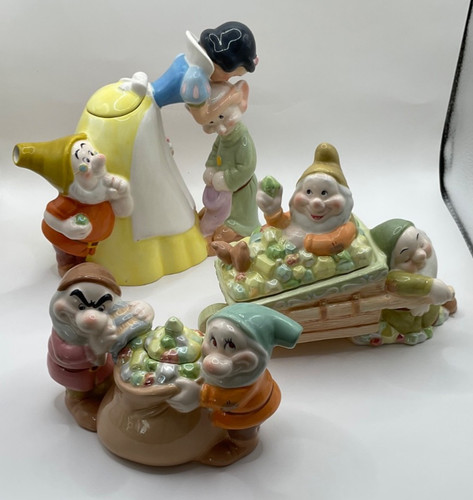 Disney snow white and seven - white,