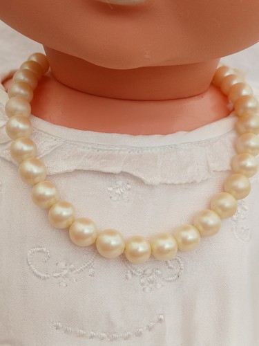Doll necklace pearl - pearl, beads