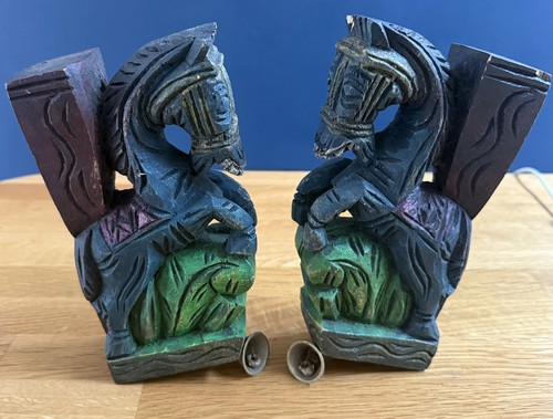 Horse corbel pair wall - horse,