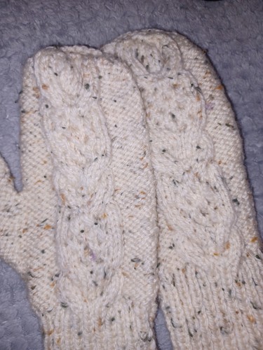 Handwritten aran wool mits - wool,