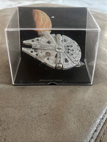 Millennium falcon star - falcon, wars