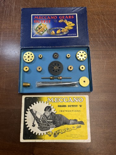 Vintage meccano gears outfit - vintage,