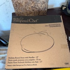 Pampered Chef Medium Round