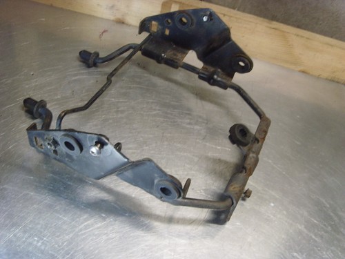 Suzuki gsr 600 headlight stay - 600,