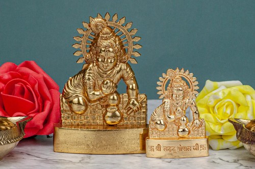 Bal gopal statue - bal, car