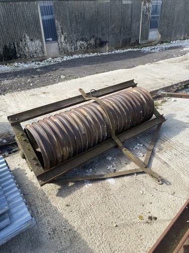 Paddock grass roller - paddock,