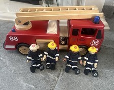 Pintoy Wooden Fire Engine 🚒 & Firemen