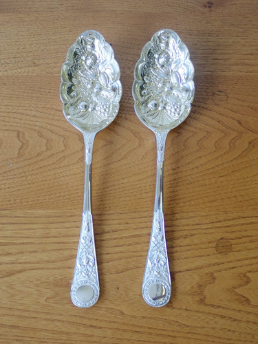 Vintage berry spoons 2 - spoons, x