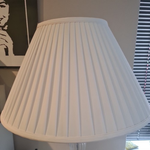 Large white lamp - white,
