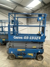 Genie GS-1932 Scissor Lift: 2015, Low Hours (214) One Owner, From New