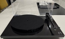 Rega P1 Plus Turntable RB110 Carbon mm Cartridge with Built-In Preamp