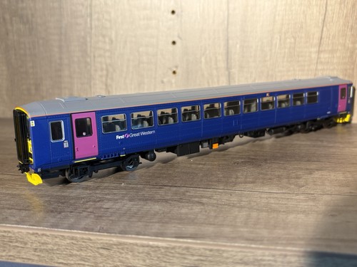 Hornby r3352 gauge - oo,