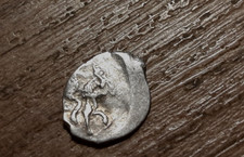 HAMMERED SILVER MEDIEVAL COIN