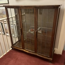 VINTAGE LEAD GLASS DISPLAY