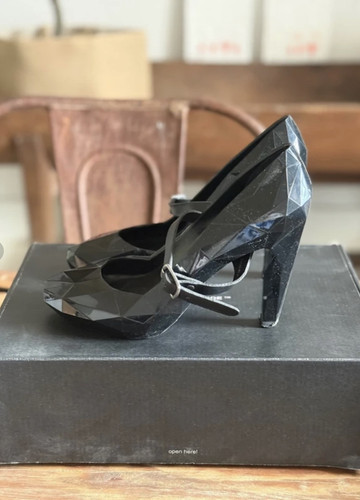United nude hybrid - nude, mary