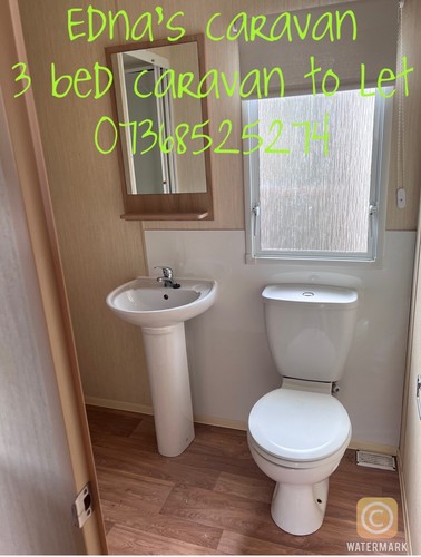 Caravan let bed towyn - to,