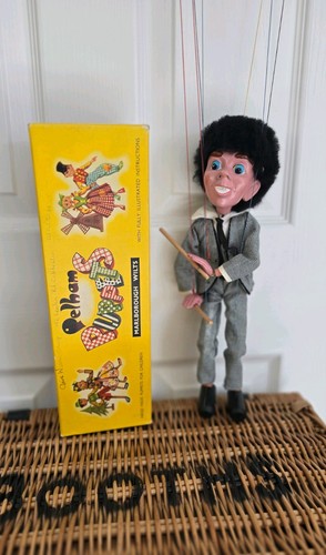 Pelham puppet pop - pelham, singer