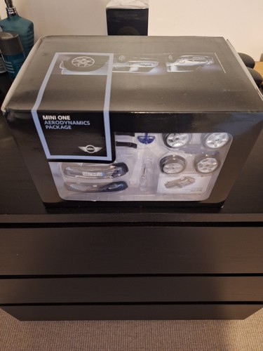 Genuine official mini diecast - genuine,