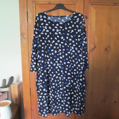 Roman sleeve blue flower - roman,