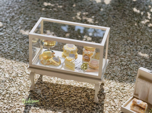 Dollhouse miniatures 12 - dollhouse, 1:12
