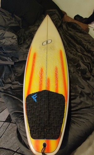 Orion surfboard sculpted - 6',